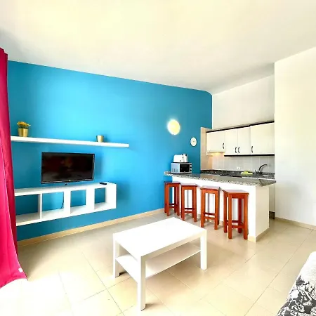 One Bedroom,beach, Sun, Wifi Pool In Tenerife South Apartament